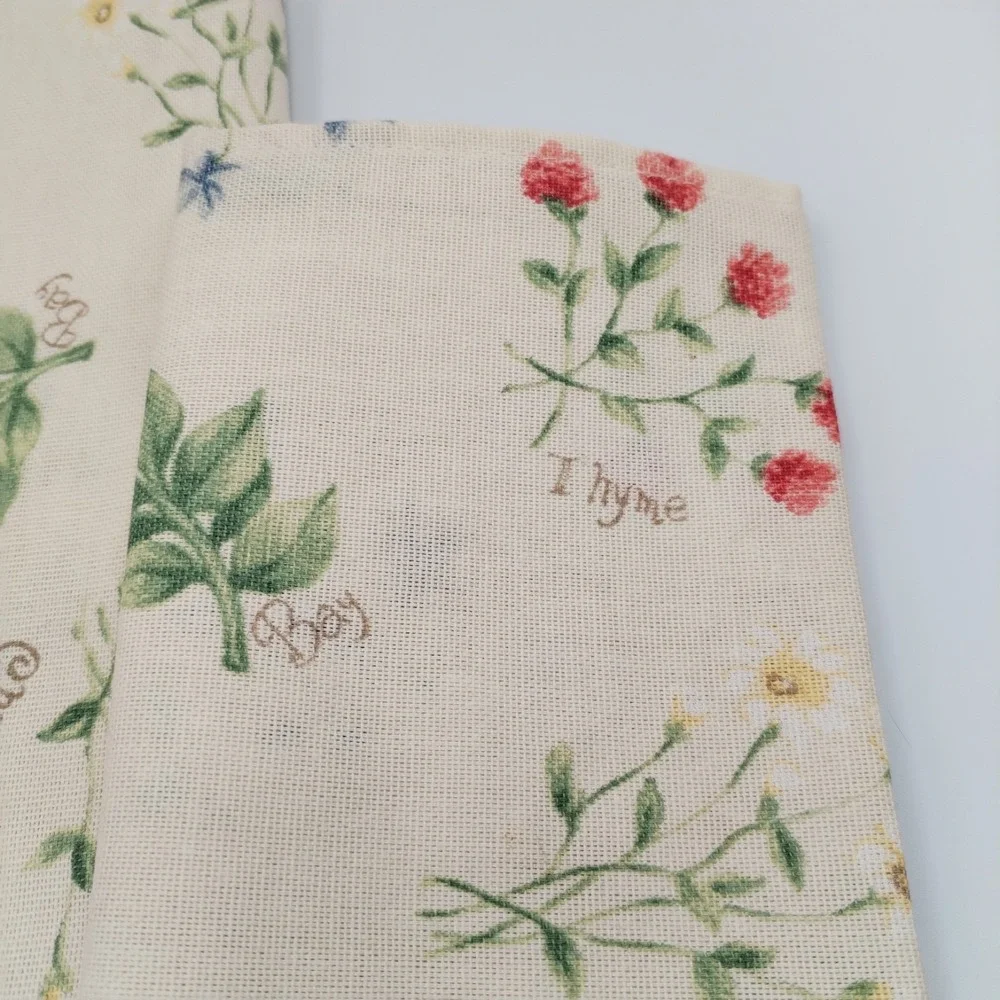 Set of 4 Vintage Botanical Herb Cloth Napkins 17